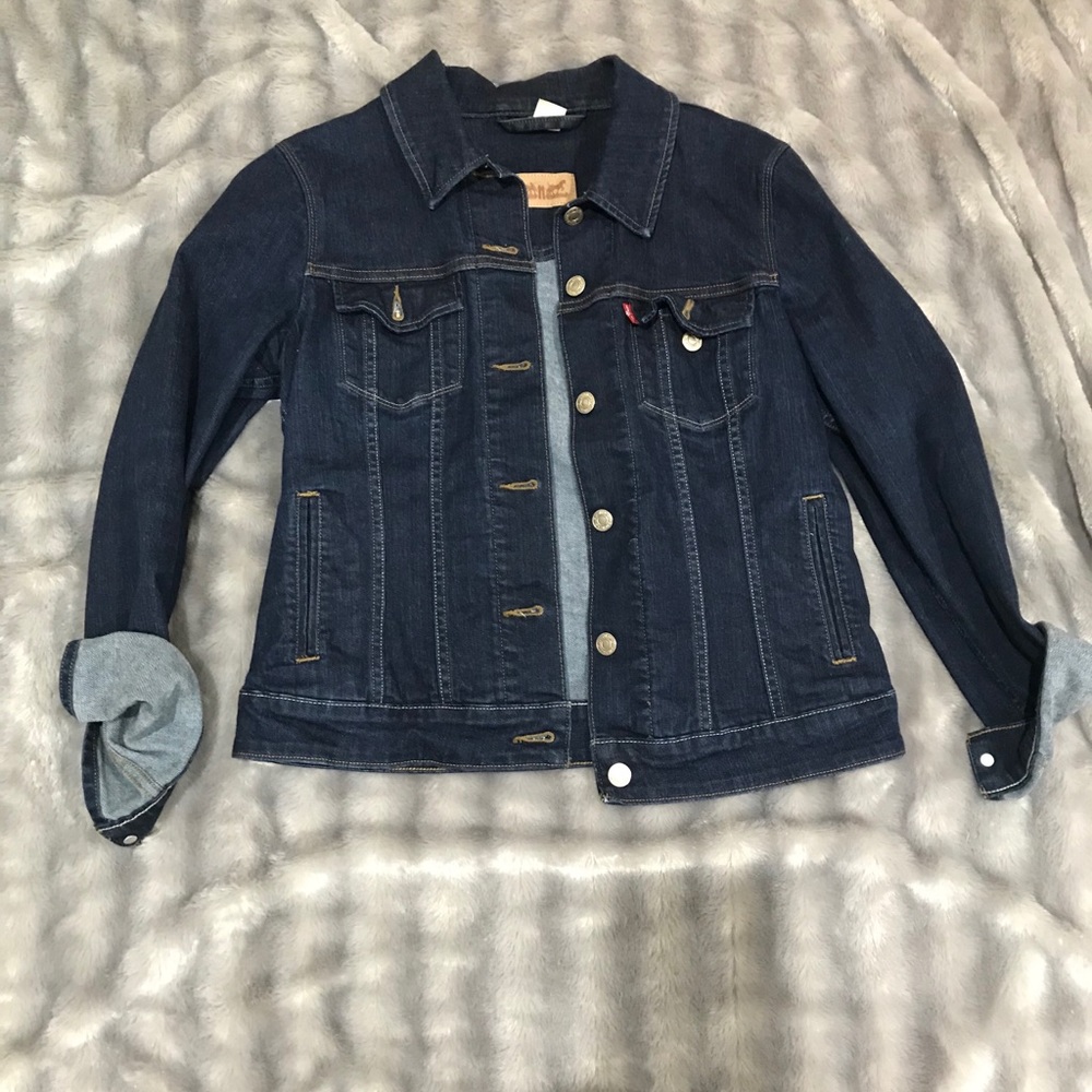 Levi’s Denim Jacket - Picture 2 of 10
